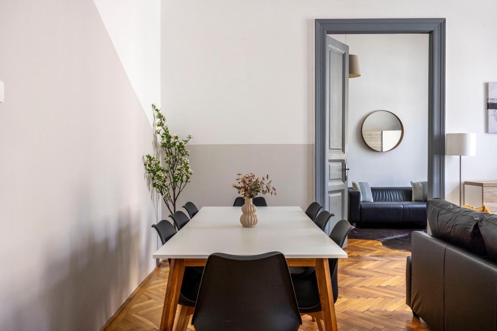 Charming & Cozy Stylish In The Heart Of Apartament Budapesta